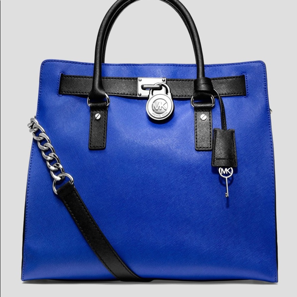 Women tote